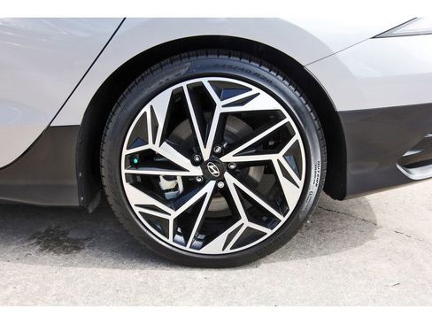 Used 2024 Hyundai Ioniq 6 SEL RWD image 31