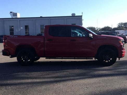 Used 2022 Chevrolet Silverado 1500 Custom image 4