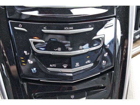 Used 2020 Cadillac Escalade Luxury RWD image 29