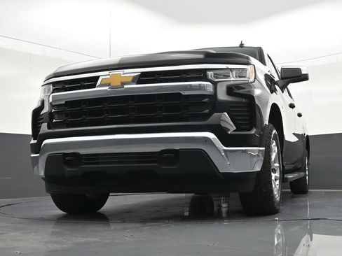 Used 2023 Chevrolet Silverado 1500 LT w/ Z71 Off-Road Package image 30