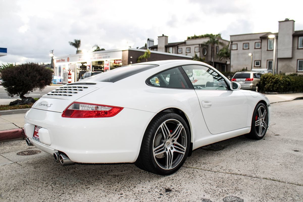 Used 2008 Porsche 911 Carrera S RWD image 6