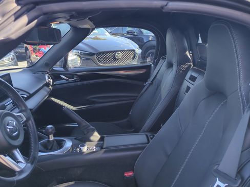 Used 2023 MAZDA MX-5 Miata Grand Touring w/ Weather Package image 12