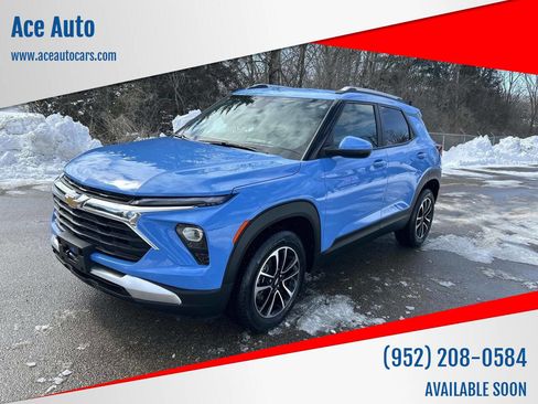 Used 2024 Chevrolet TrailBlazer LT w/ Convenience Package image 1