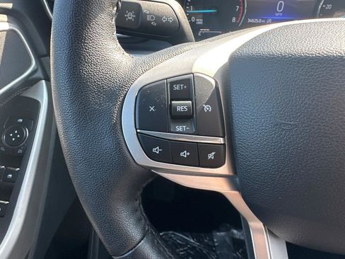 Used 2024 Ford Explorer XLT w/ Equipment Group 202A AWD/4WD image 22