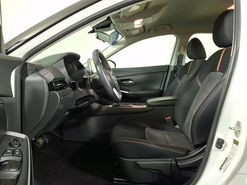 Used 2021 Nissan Sentra SR FWD image 15