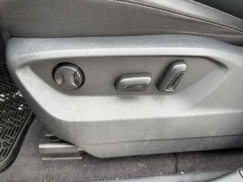 Used 2023 Volkswagen Atlas SE image 14