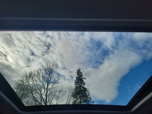 Used 2020 Subaru Forester Touring image 23