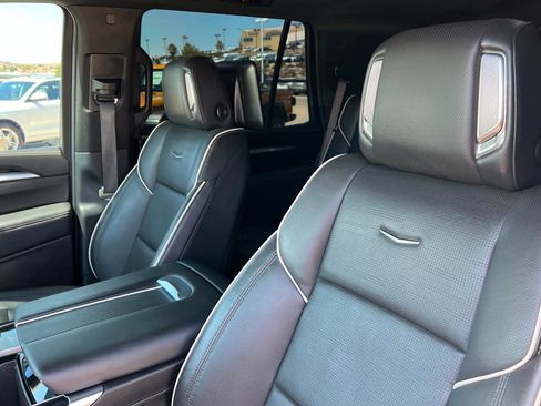 Used 2025 Cadillac Escalade Sport w/ Touring Package AWD/4WD image 17