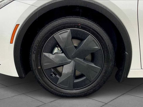 New 2026 Toyota Prius Plug-In Hybrid image 11