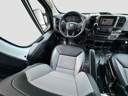 Used 2026 RAM ProMaster 2500 w/ Convenience Group FWD image 14