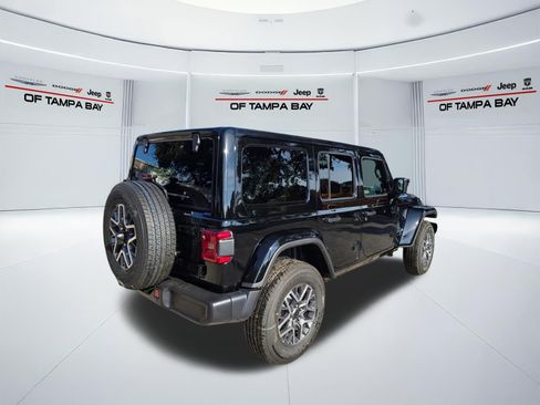 New 2025 Jeep Wrangler Unlimited Sahara w/ Safety Group AWD/4WD image 6