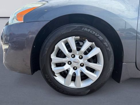 Used 2013 Nissan Altima 2.5 S FWD image 9