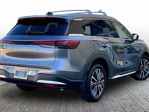 Certified 2026 INFINITI QX60 Luxe w/ Cargo Package AWD/4WD image 9