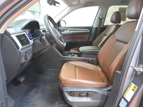 Used 2022 Volkswagen Atlas SE w/ Panoramic Sunroof Package image 24