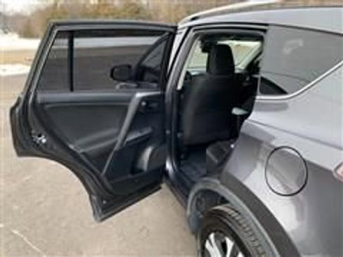 Used 2018 Toyota RAV4 LE w/ All Weather Liner Package image 38