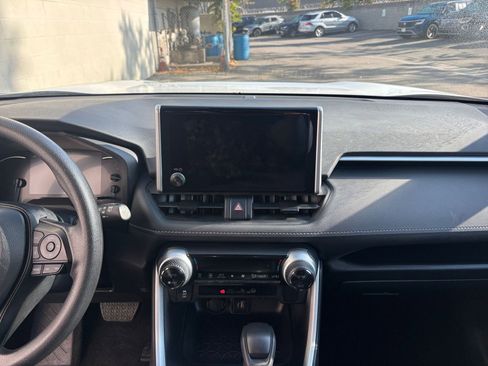 Used 2025 Toyota RAV4 LE image 18