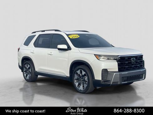 Used 2026 Honda Pilot Touring image 1