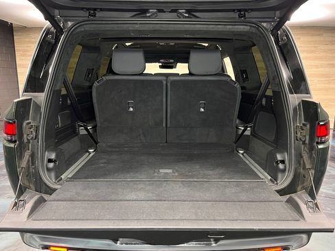 Used 2025 Rivian R1S Adventure image 21