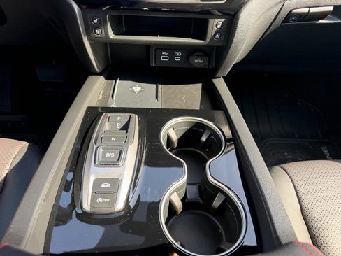 Certified 2024 Honda Ridgeline Black Edition image 17