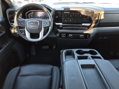 Certified 2025 GMC Sierra 1500 SLT image 14