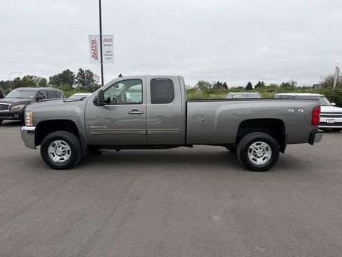 Used 2009 Chevrolet Silverado 3500 W/T AWD/4WD image 5