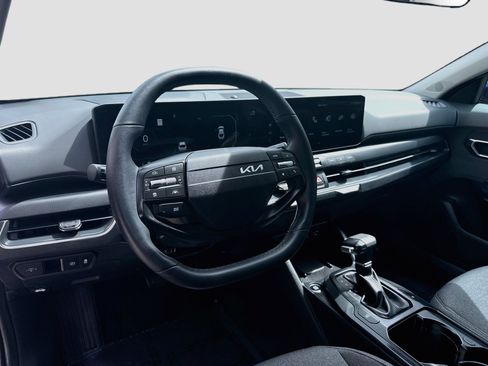 Used 2025 Kia K4 EX FWD image 9