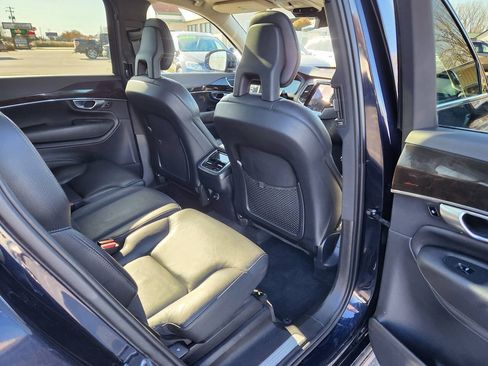 Used 2017 Volvo XC90 T6 Momentum w/ Vision Package AWD/4WD image 17