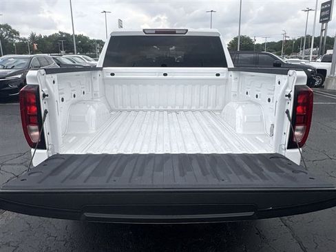 Certified 2022 GMC Sierra 1500 Elevation w/ LPO, Elevation Black Package AWD/4WD image 25