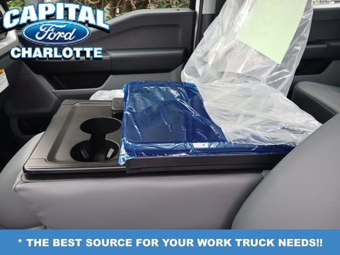 New 2026 Ford F250 XL w/ XL Chrome Package AWD/4WD image 13