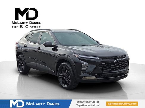 Used 2024 Chevrolet Trax ACTIV w/ Sunroof Package image 1