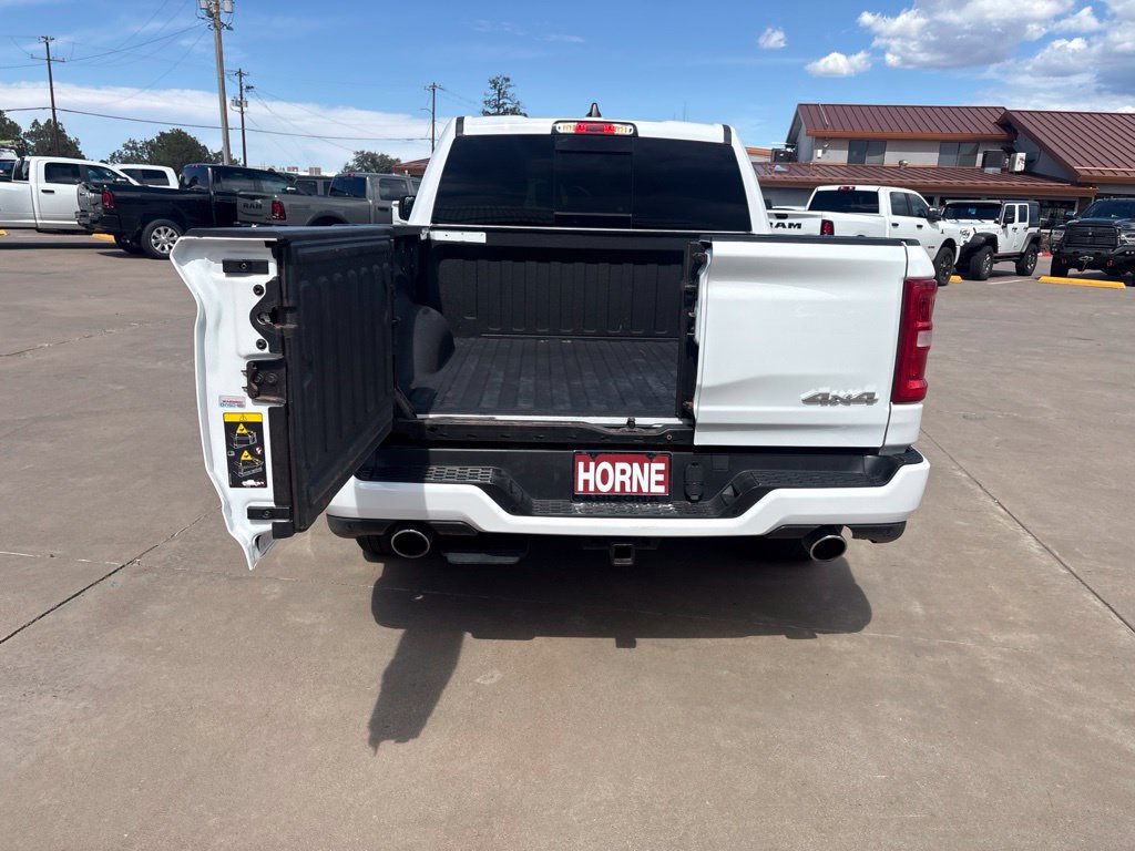 Used 2025 RAM 1500 Laramie w/ Sport Appearance Package AWD/4WD image 8