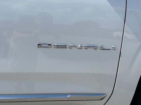 Used 2022 GMC Yukon Denali AWD/4WD image 50