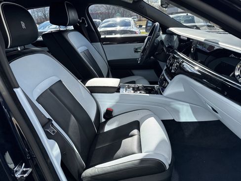 Certified 2021 Rolls-Royce Ghost image 2