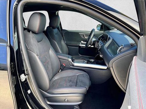 Used 2025 Mercedes-Benz GLA 250 image 9