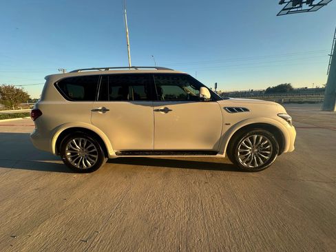 Used 2015 INFINITI QX80 Luxe w/ 22" Wheel Package image 6