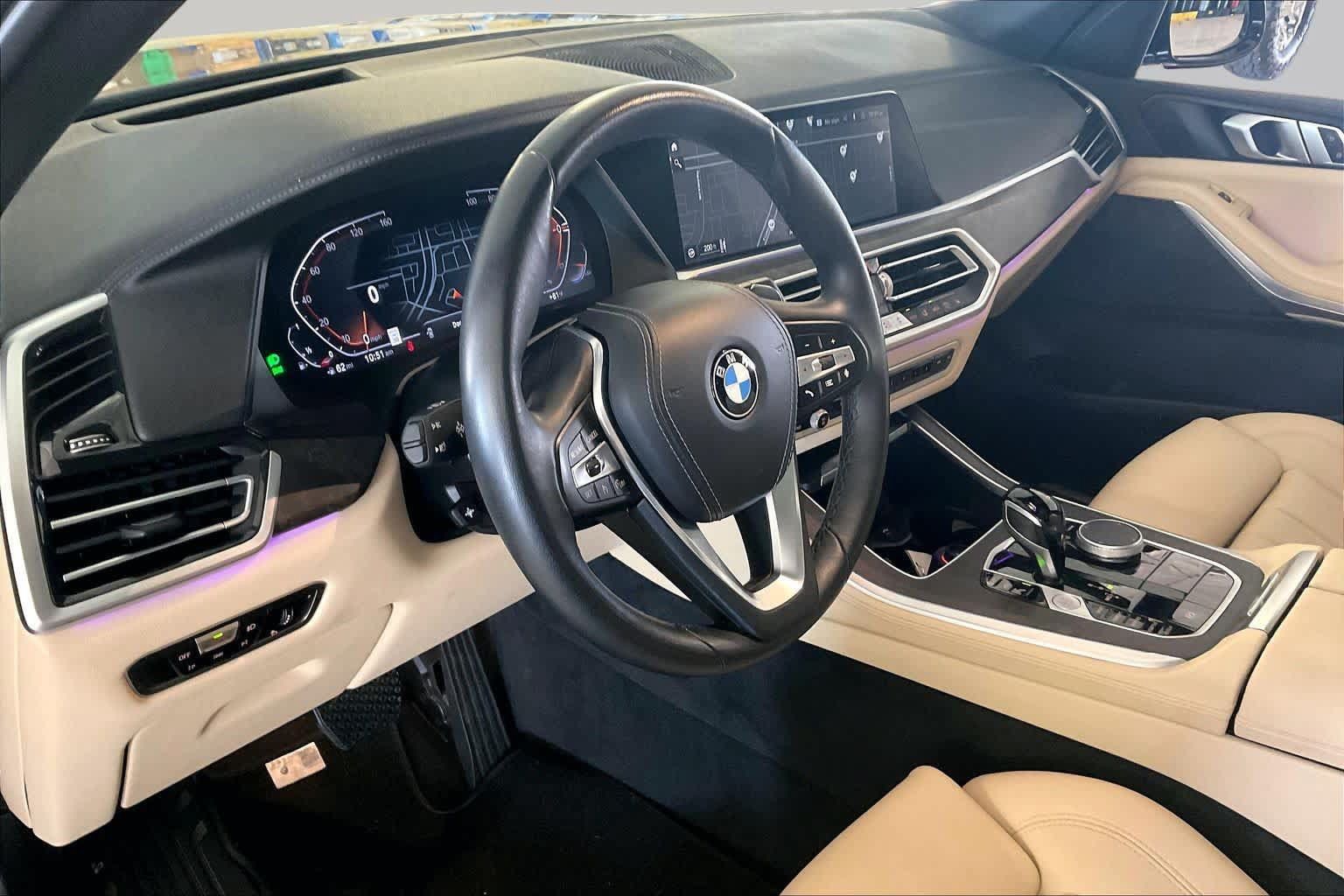 Used 2022 BMW X5 sDrive40i w/ Premium Package RWD image 16