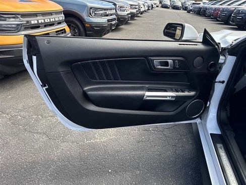 Used 2022 Ford Mustang Premium RWD image 35