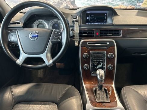 Used 2013 Volvo XC70 T6 Premier Plus image 3