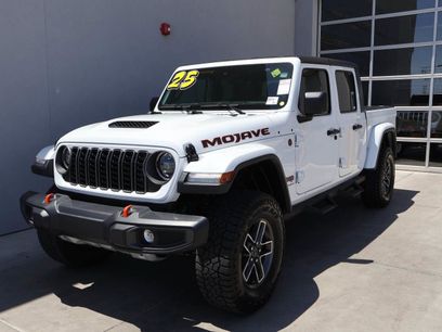 Used 2025 Jeep Gladiator Mojave w/ Convenience Group