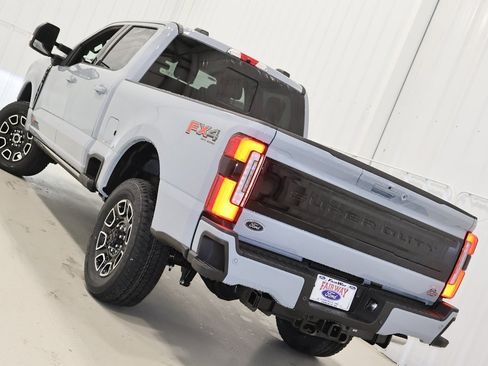 New 2025 Ford F350 Platinum w/ FX4 Off-Road Package image 34