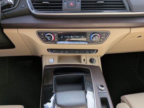 Certified 2023 Audi Q5 2.0T Premium Plus w/ Premium Plus Package image 27