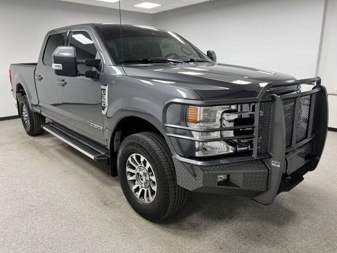Used 2022 Ford F350 Lariat AWD/4WD image 2