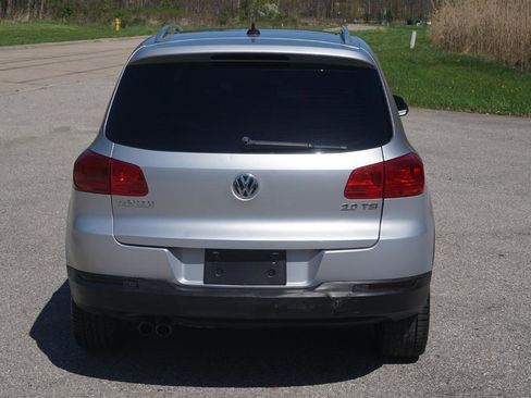 Used 2015 Volkswagen Tiguan SEL FWD image 4