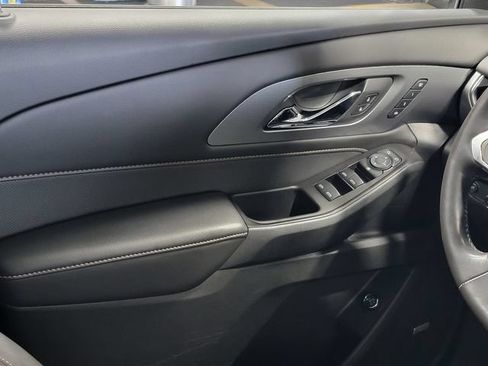 Used 2019 Chevrolet Traverse Premier w/ Redline Edition AWD/4WD image 23