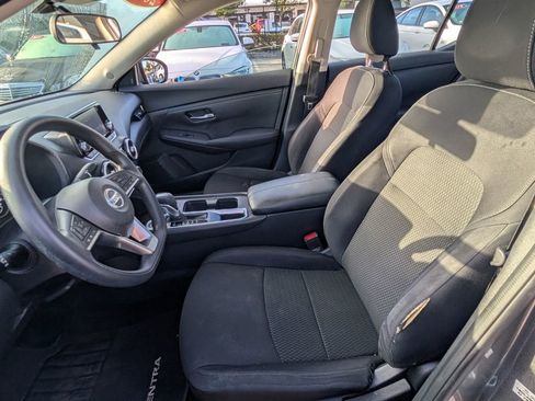 Used 2020 Nissan Sentra S image 10