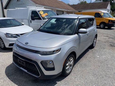 Used 2021 Kia Soul S FWD image 3
