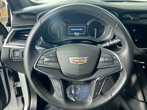 Used 2022 Cadillac XT5 Luxury image 15