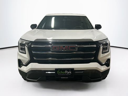 Used 2025 GMC Terrain Elevation AWD/4WD image 2