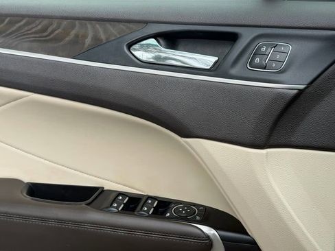 Used 2019 Lincoln MKC Reserve AWD/4WD image 24