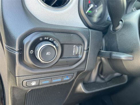 Used 2025 Jeep Wrangler Sahara w/ Safety Group image 14